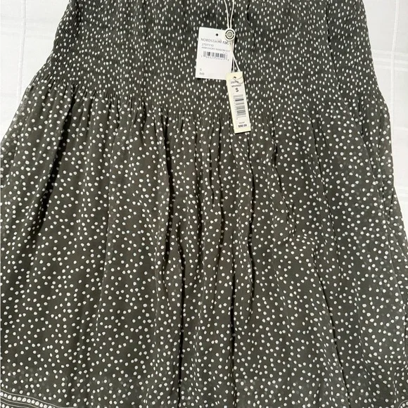 Midi skirt small Nordstrom Rack. Army/Ivory Random Dot. NWT - Picture 10 of 10